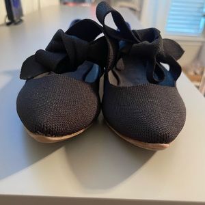 Rothy’s Mary Jane Black Points 7.5